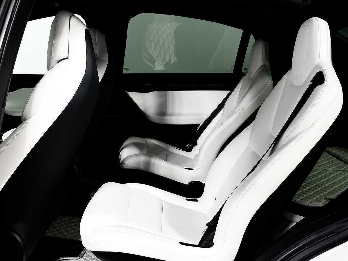 Tesla Model X 2018 года с пробегом. Фото: #7