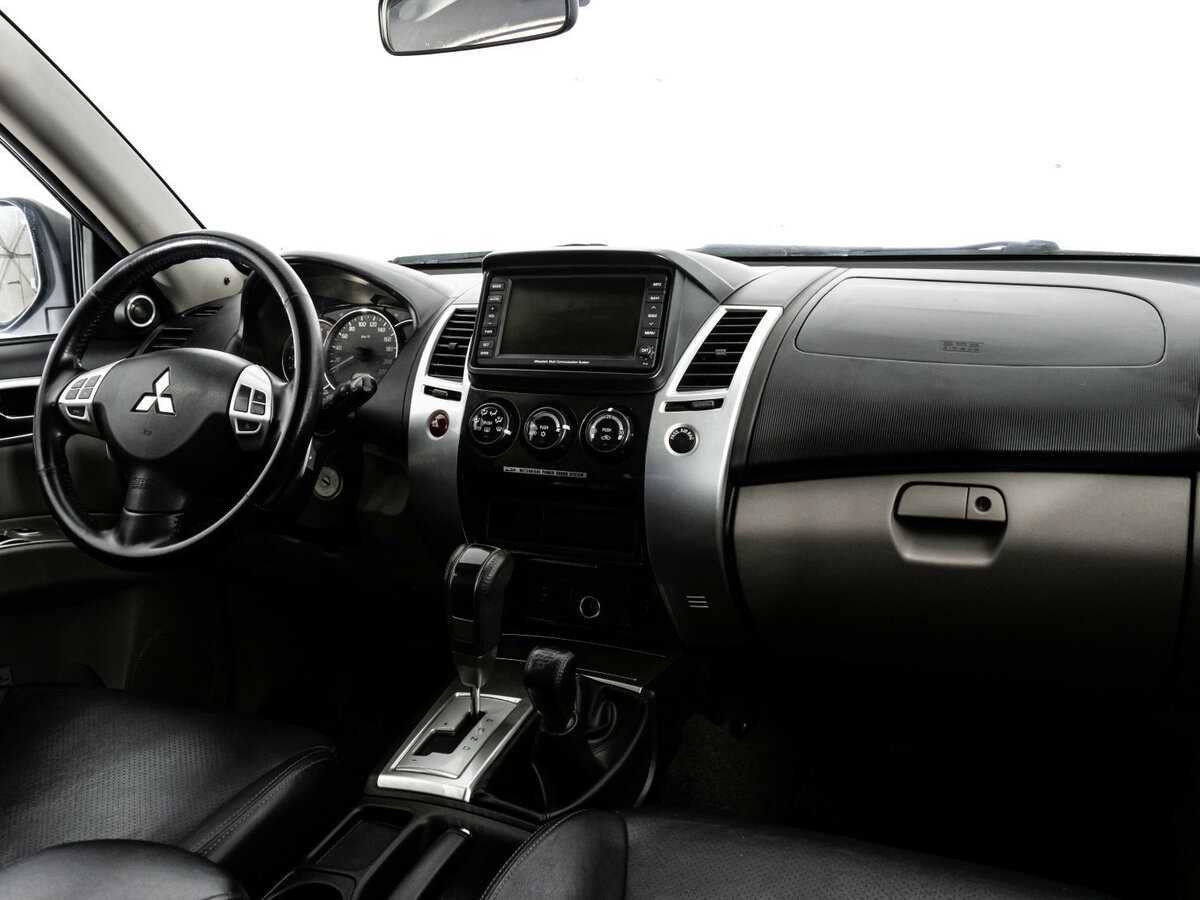 Mitsubishi Pajero Sport 2010 года с пробегом. Фото: #5