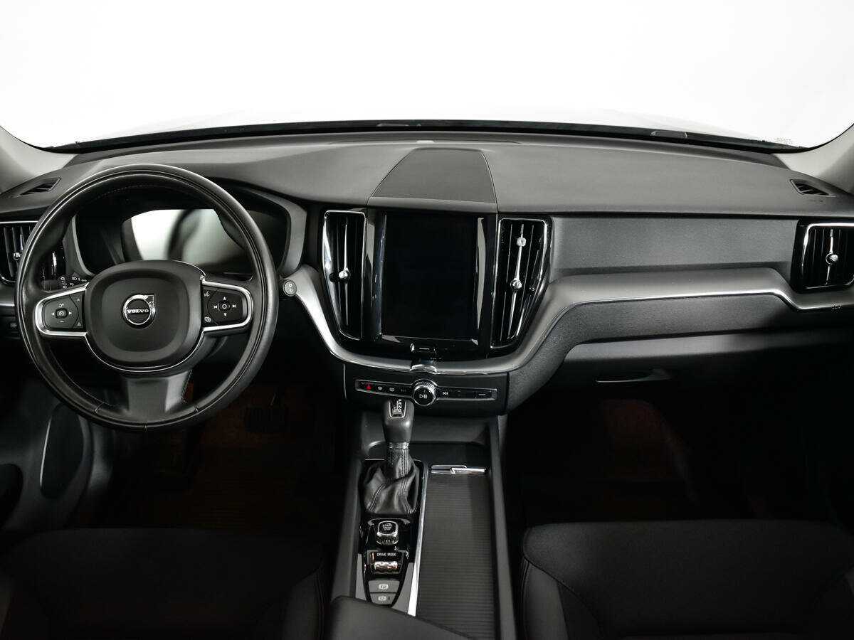 Volvo XC60 2021 года с пробегом. Фото: #11