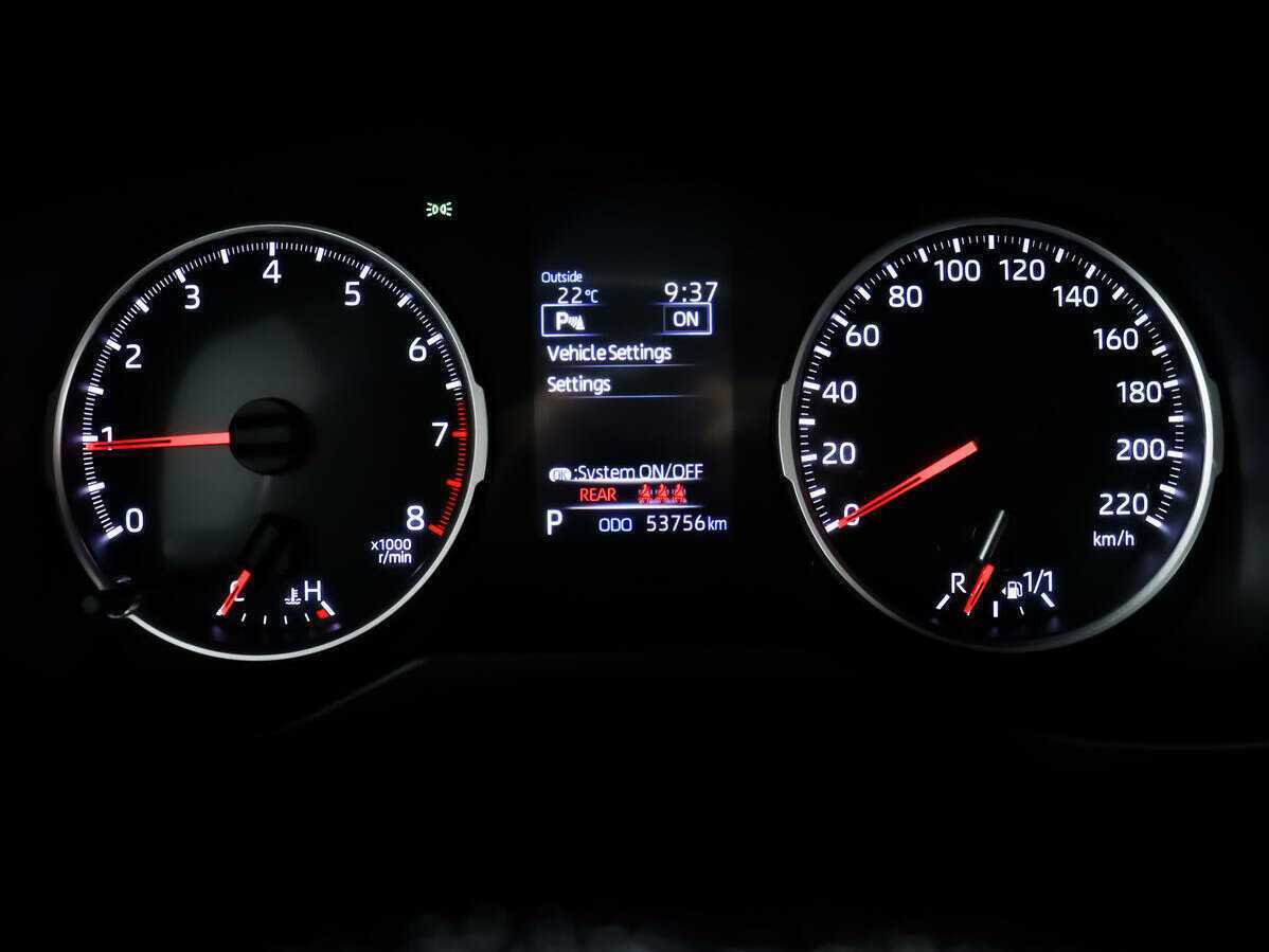 Toyota RAV4 2020 года с пробегом. Фото: #9