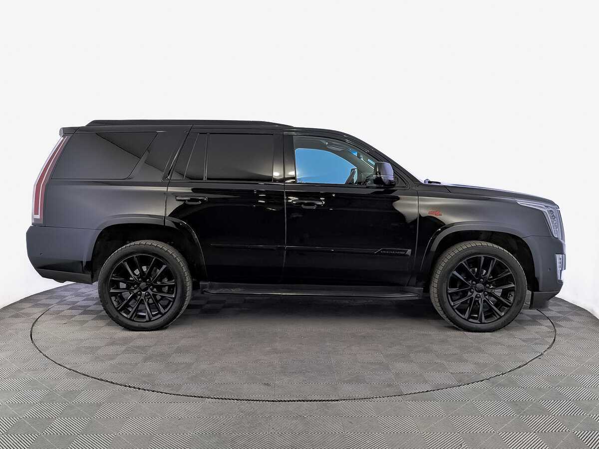 Cadillac Escalade 2019 года с пробегом. Фото: #3