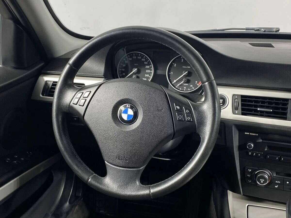 BMW 3 серии 2011 года с пробегом. Фото: #10