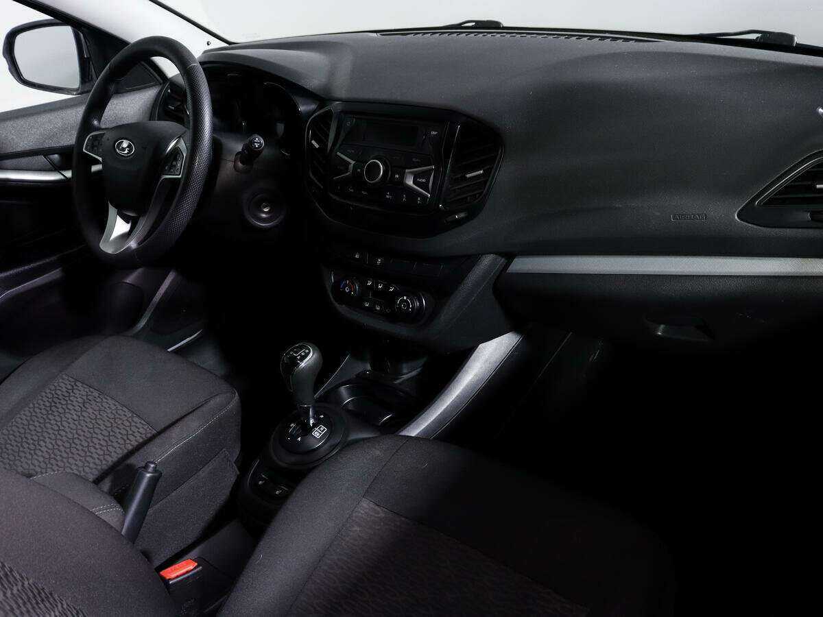 Lada (ВАЗ) Vesta 2019 года с пробегом. Фото: #6