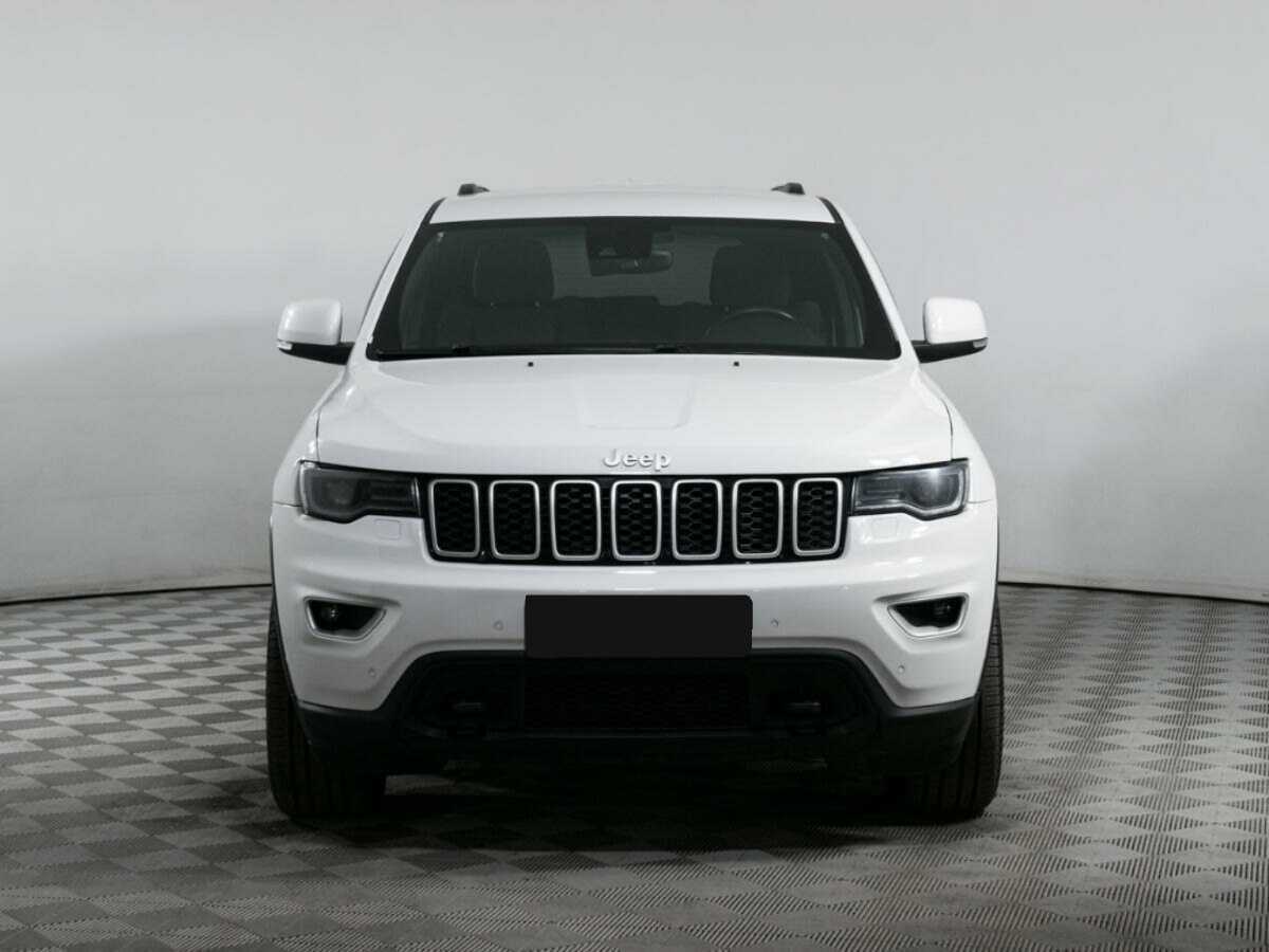 Jeep Grand Cherokee 2018 года с пробегом. Фото: #1