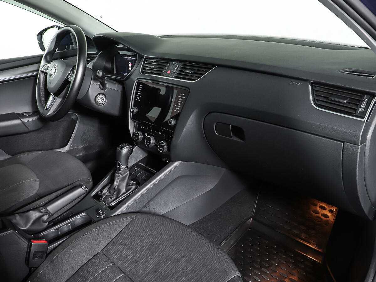 Skoda Octavia 2018 года с пробегом. Фото: #8