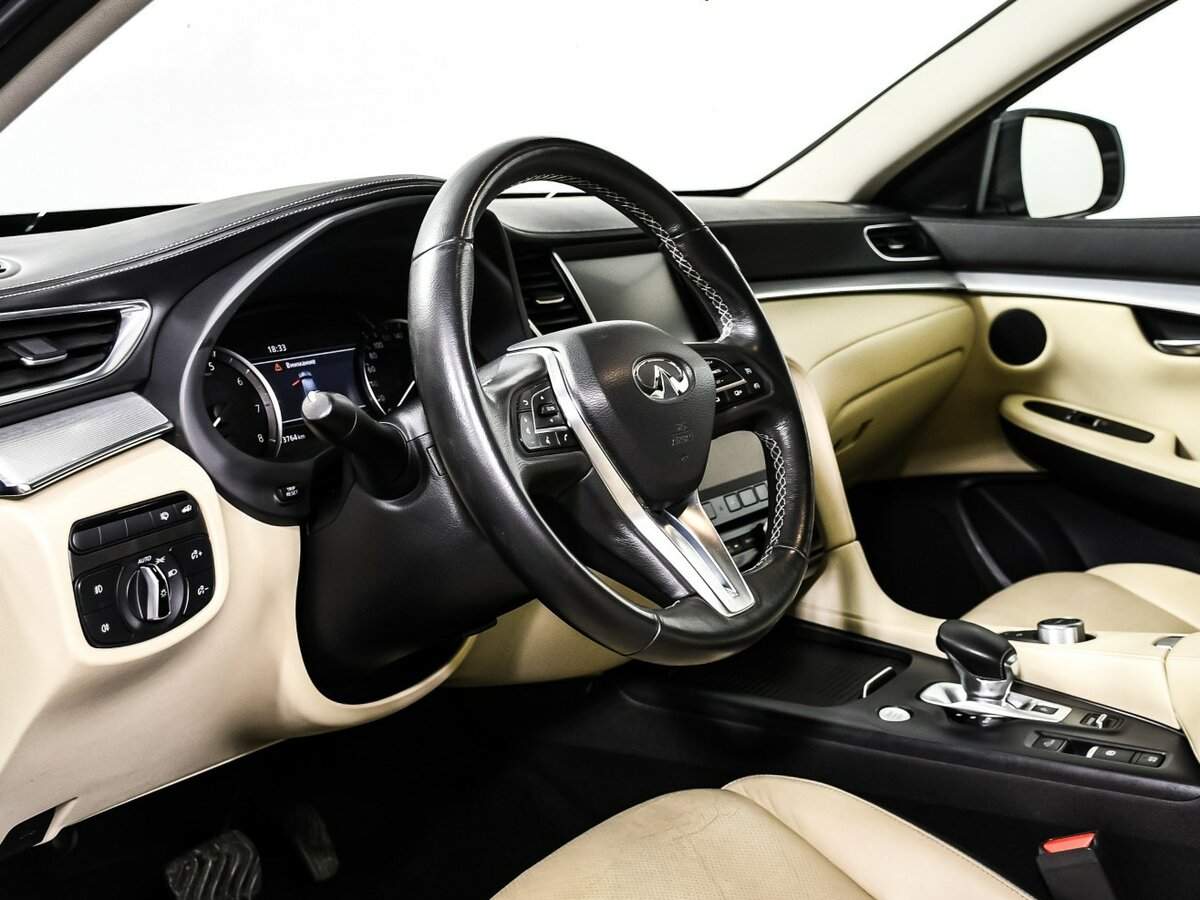 Infiniti QX50 2018 года с пробегом. Фото: #12