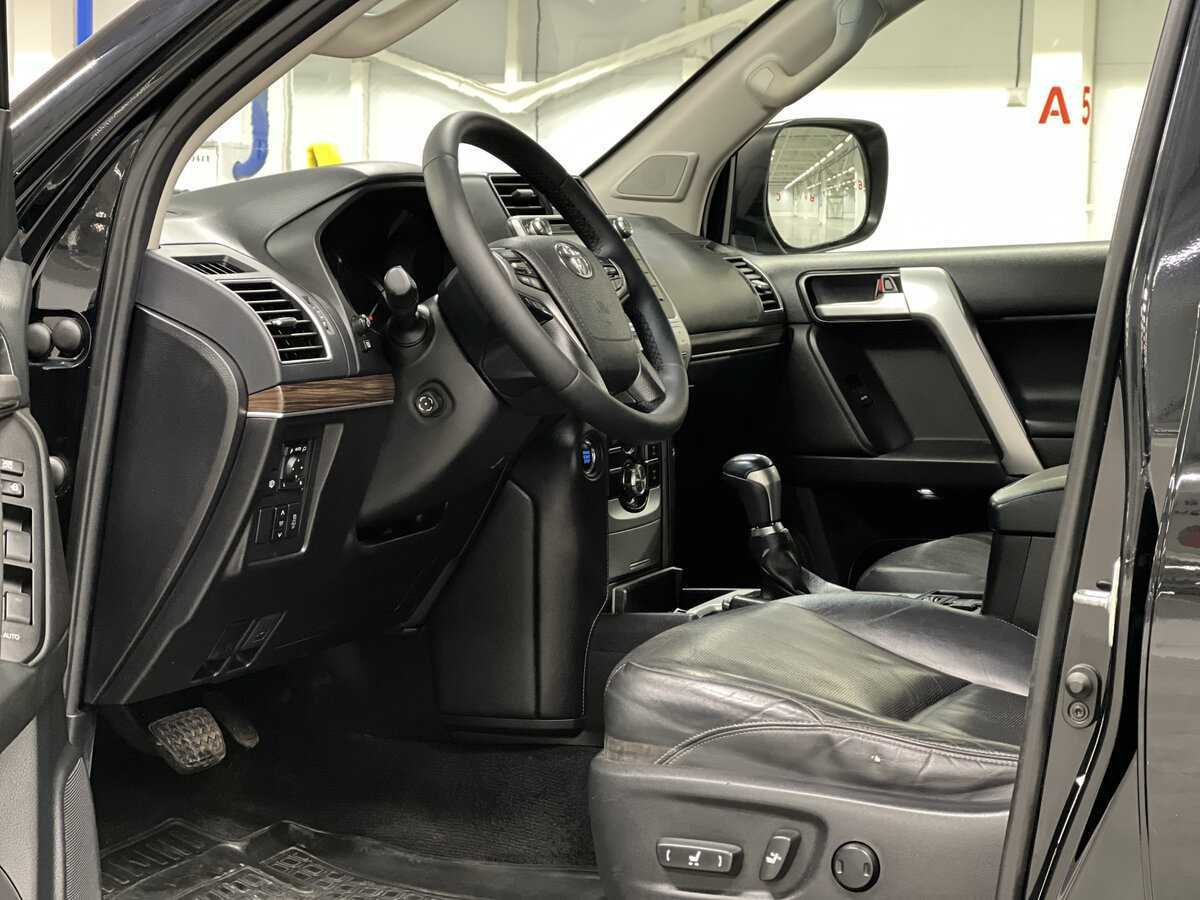 Toyota Land Cruiser Prado 2017 года с пробегом. Фото: #15