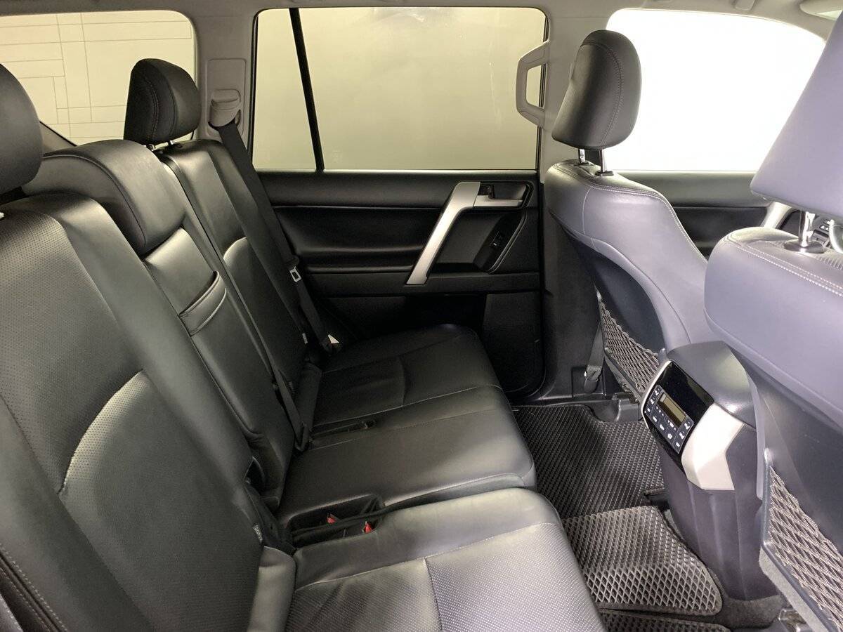 Toyota Land Cruiser Prado 2018 года с пробегом. Фото: #16