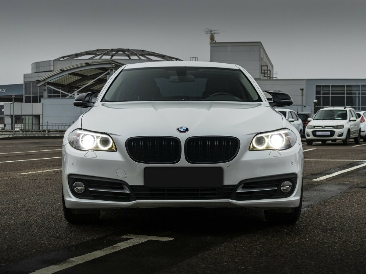 BMW 5 серии 2015 года с пробегом. Фото: #2