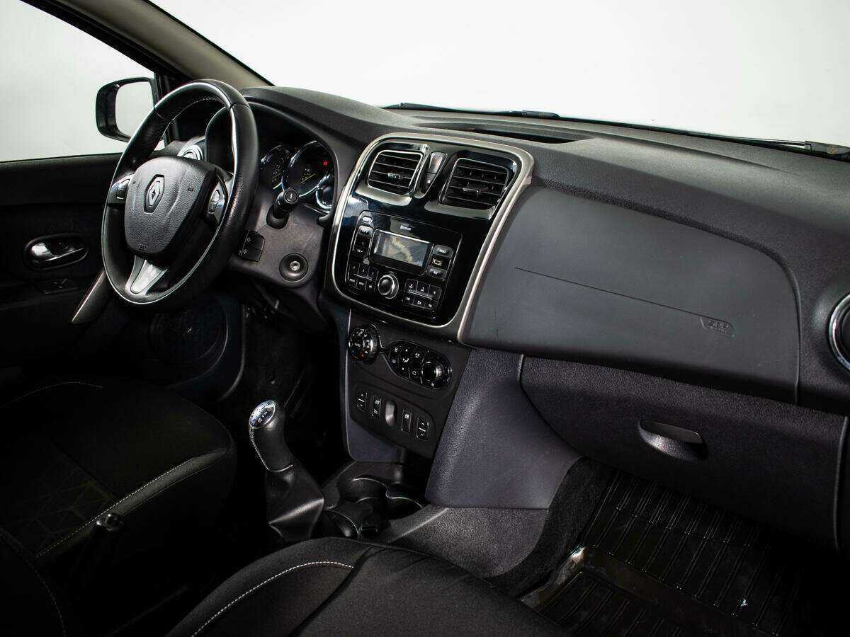 Renault Sandero 2017 года с пробегом. Фото: #6