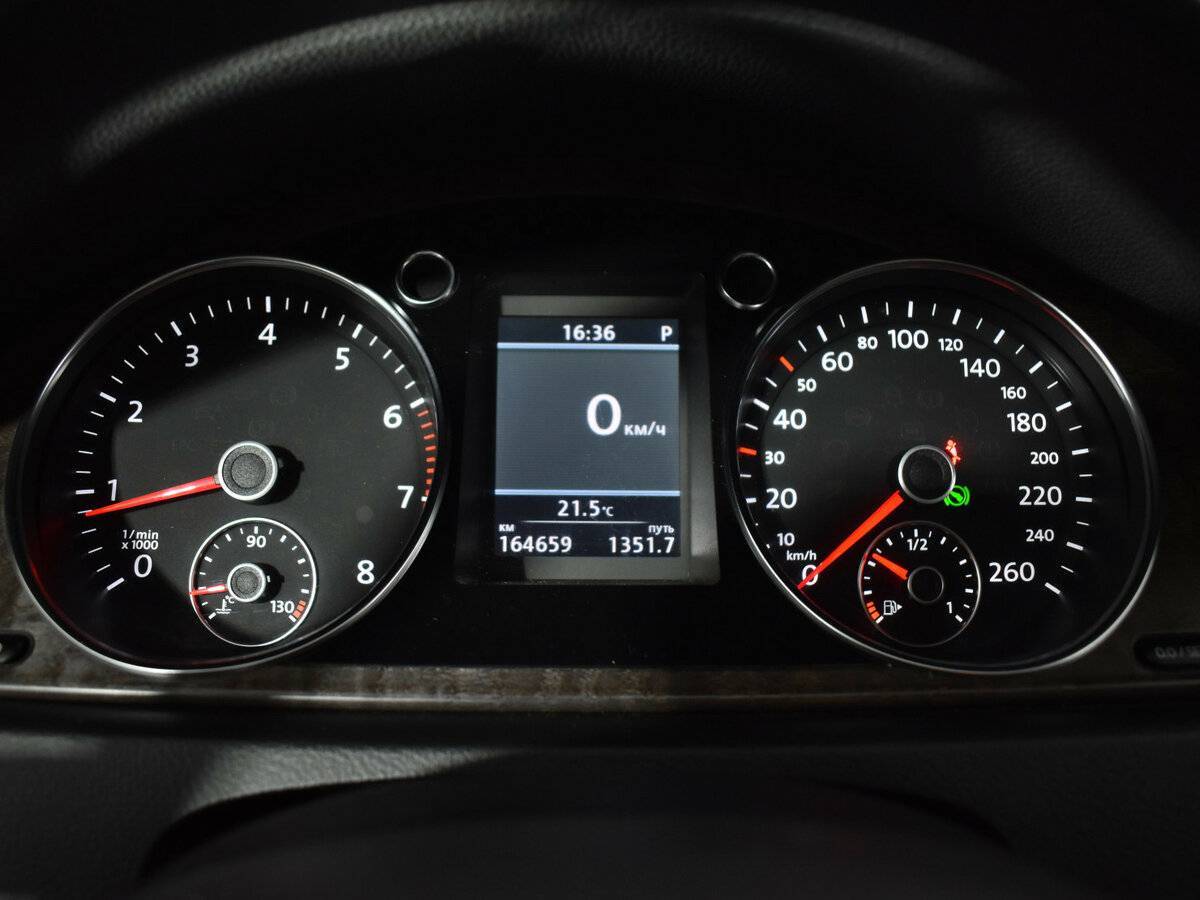 Volkswagen Passat 2012 года с пробегом. Фото: #13