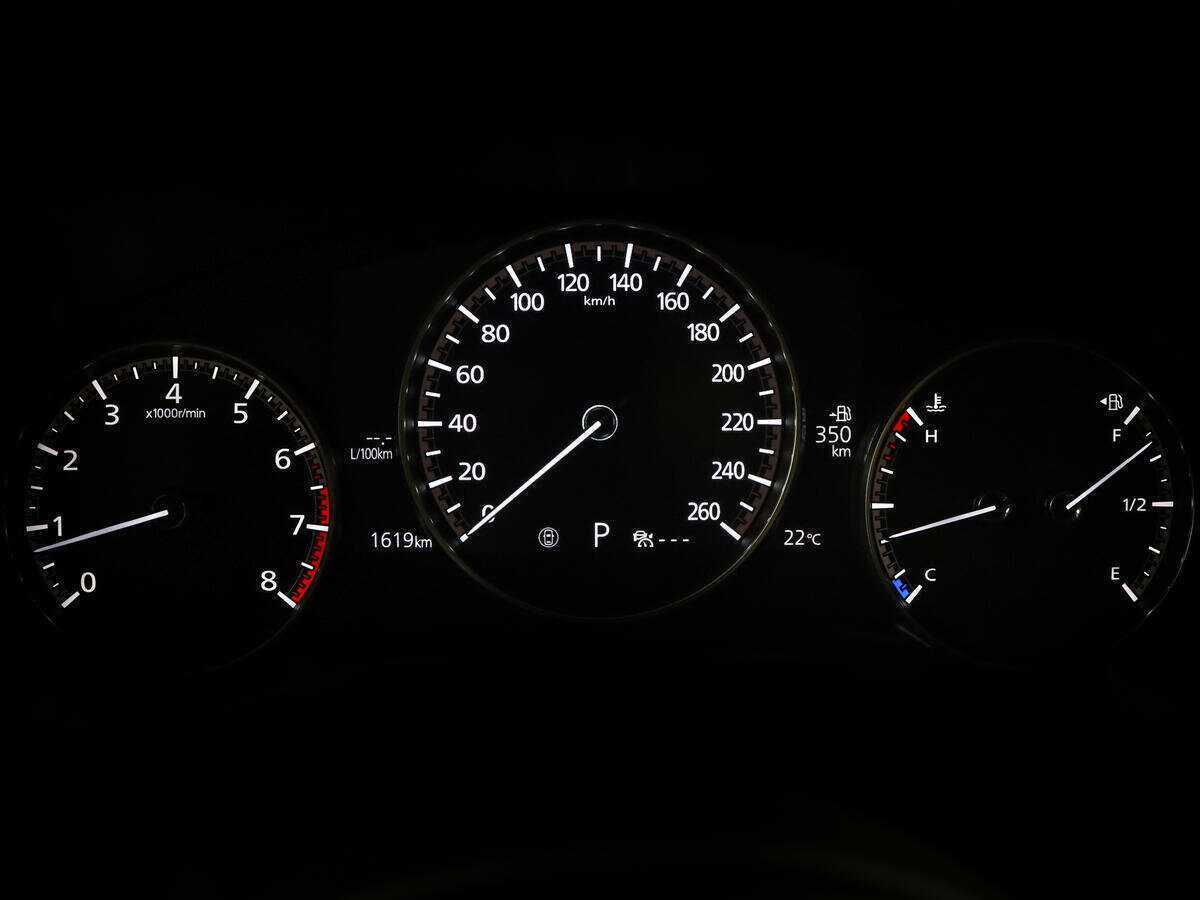 Mazda 3 2023 года с пробегом. Фото: #8