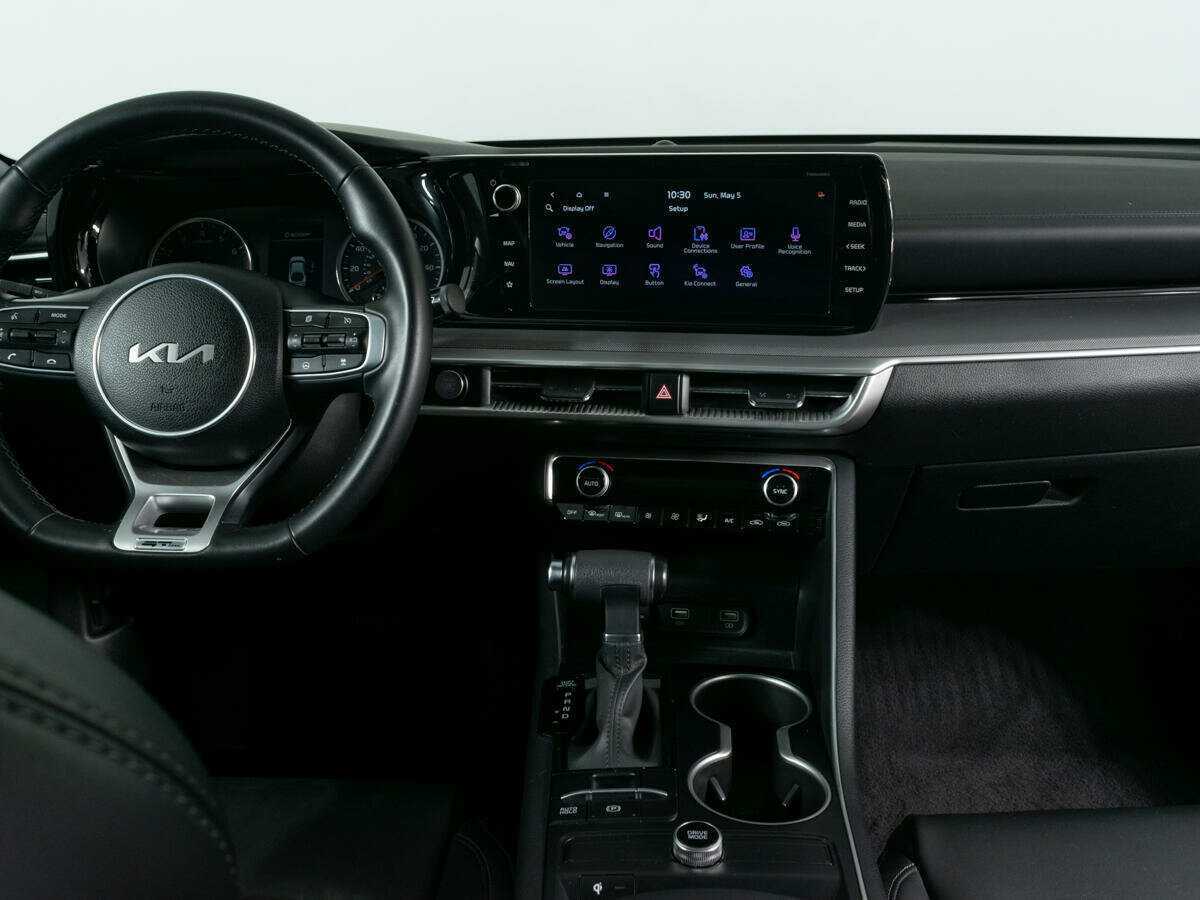 Kia K5 2023 года с пробегом. Фото: #9