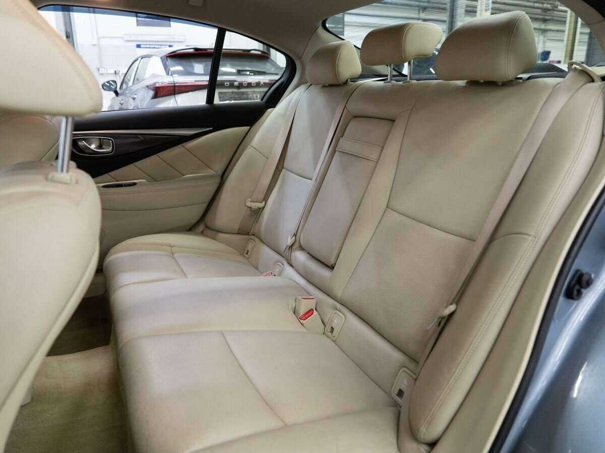 Infiniti Q50 2014 года с пробегом. Фото: #6