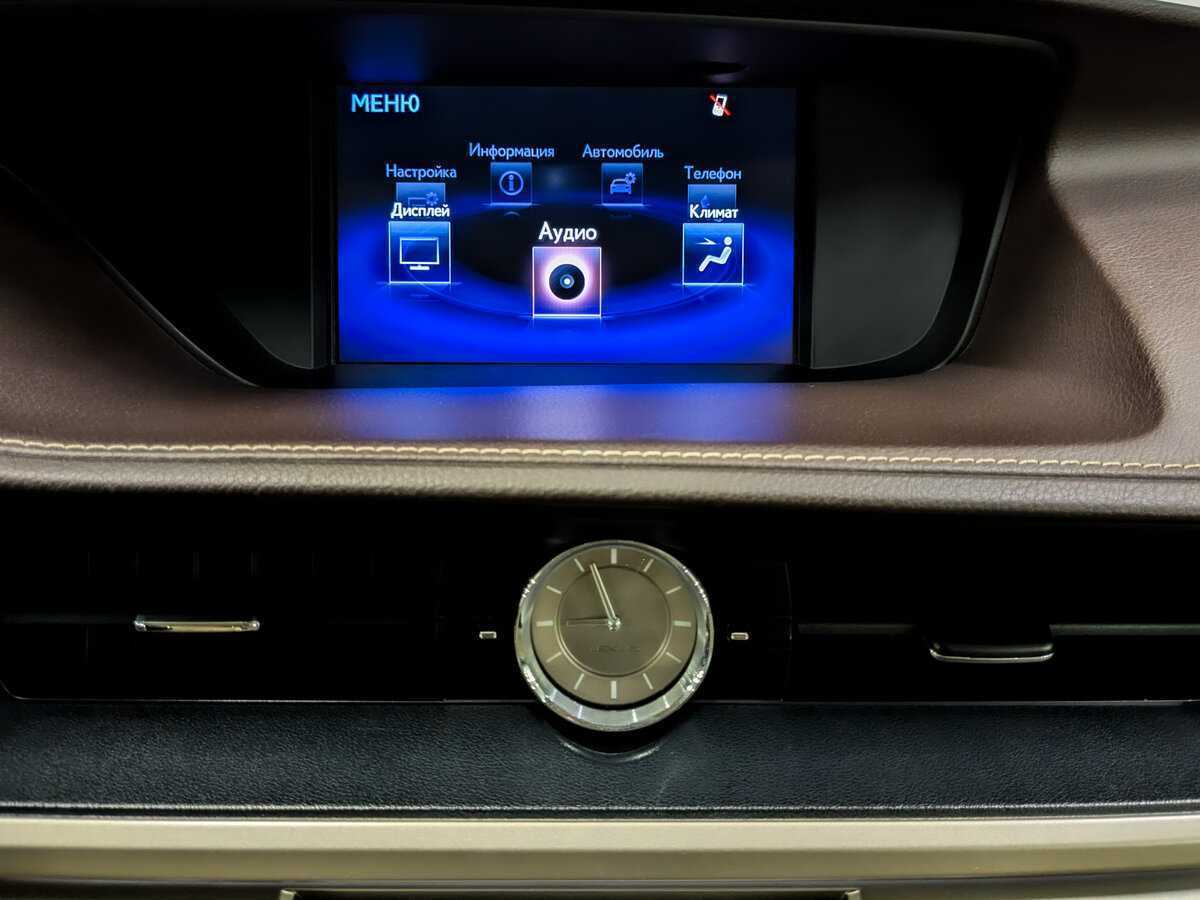Lexus ES 2015 года с пробегом. Фото: #14