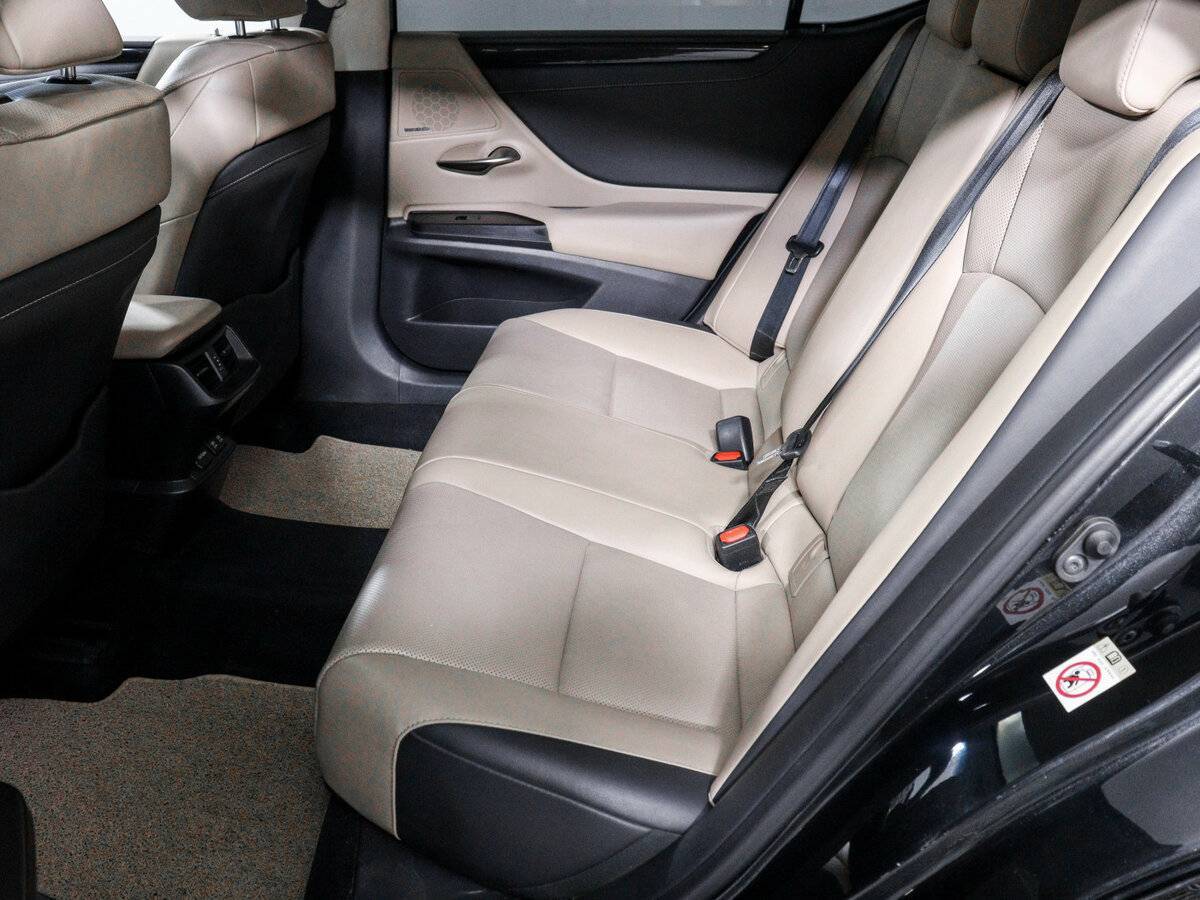 Lexus ES 2018 года с пробегом. Фото: #7