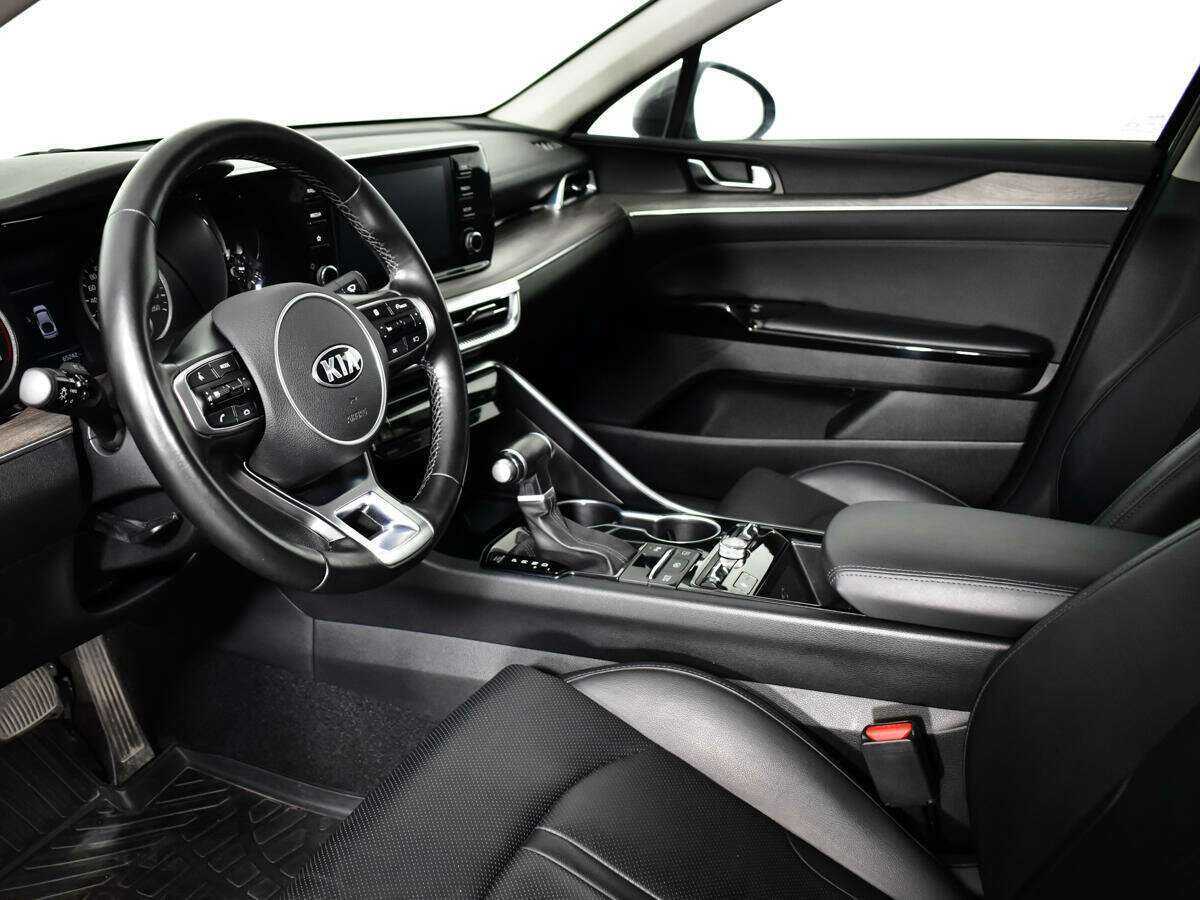 Kia K5 2020 года с пробегом. Фото: #11