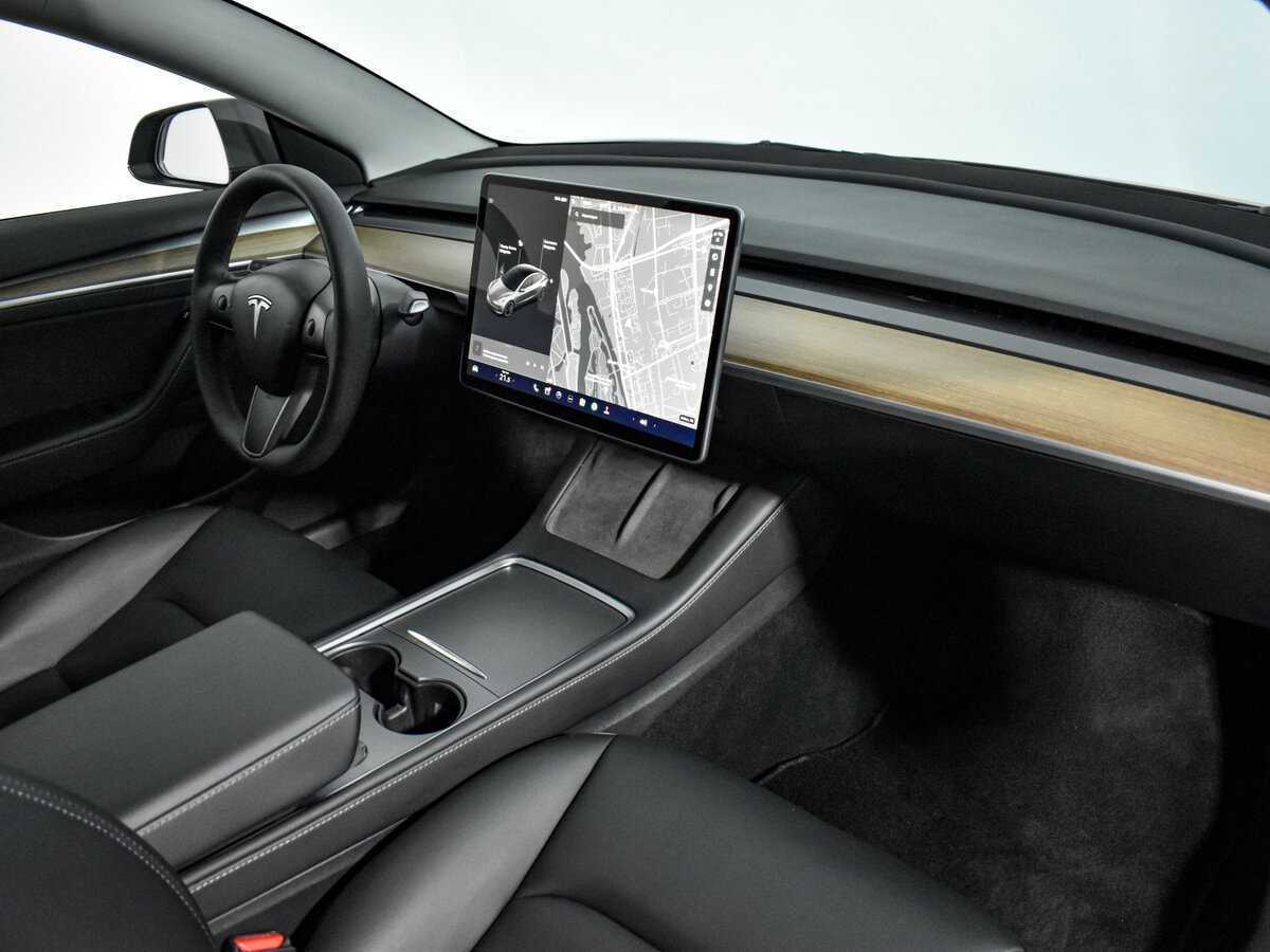 Tesla Model 3 2023 года с пробегом. Фото: #15
