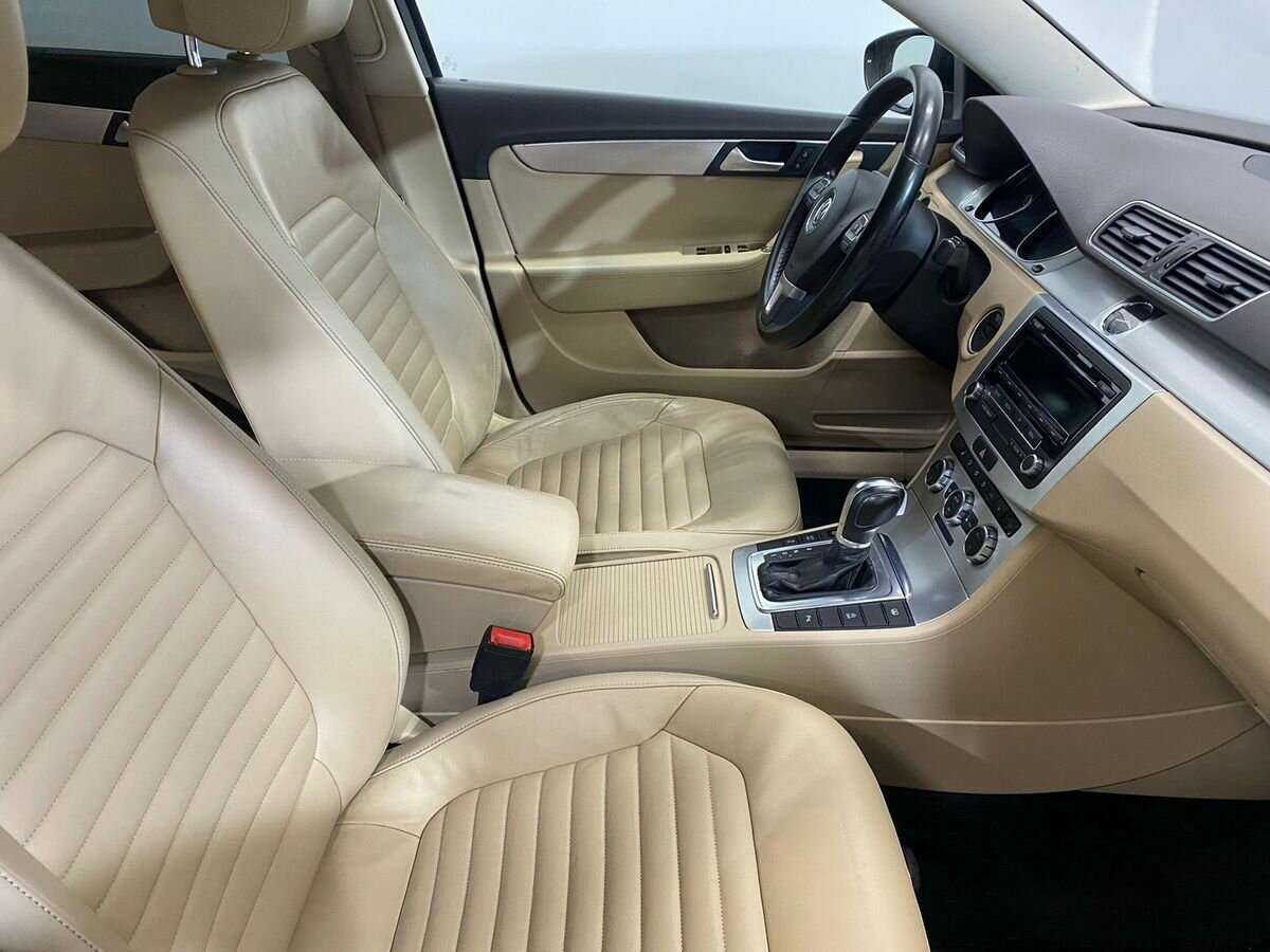 Volkswagen Passat 2012 года с пробегом. Фото: #11