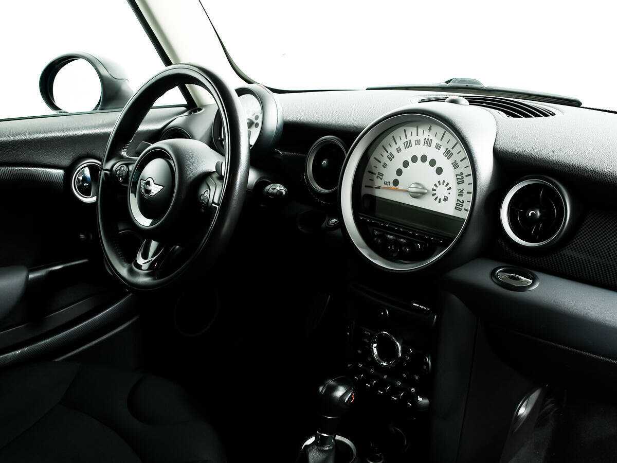 Mini Hatch 2011 года с пробегом. Фото: #8