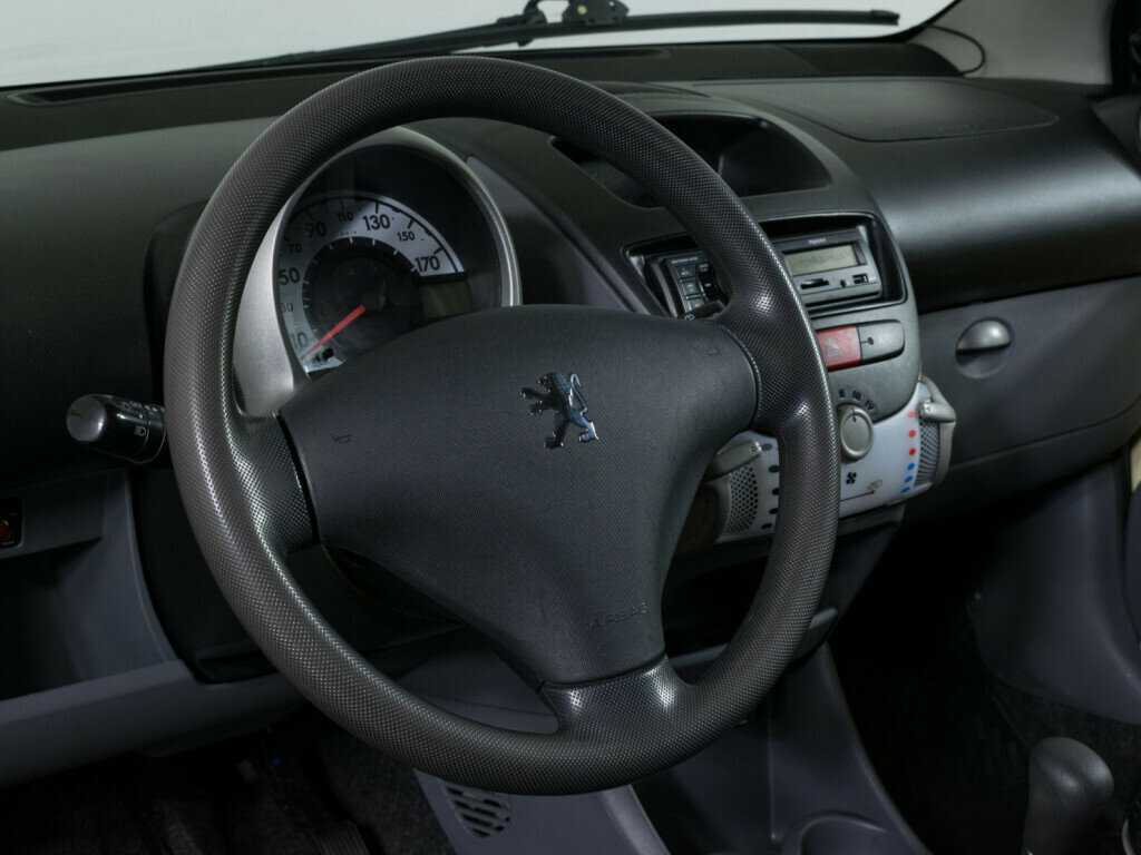 Peugeot 107 2009 года с пробегом. Фото: #12