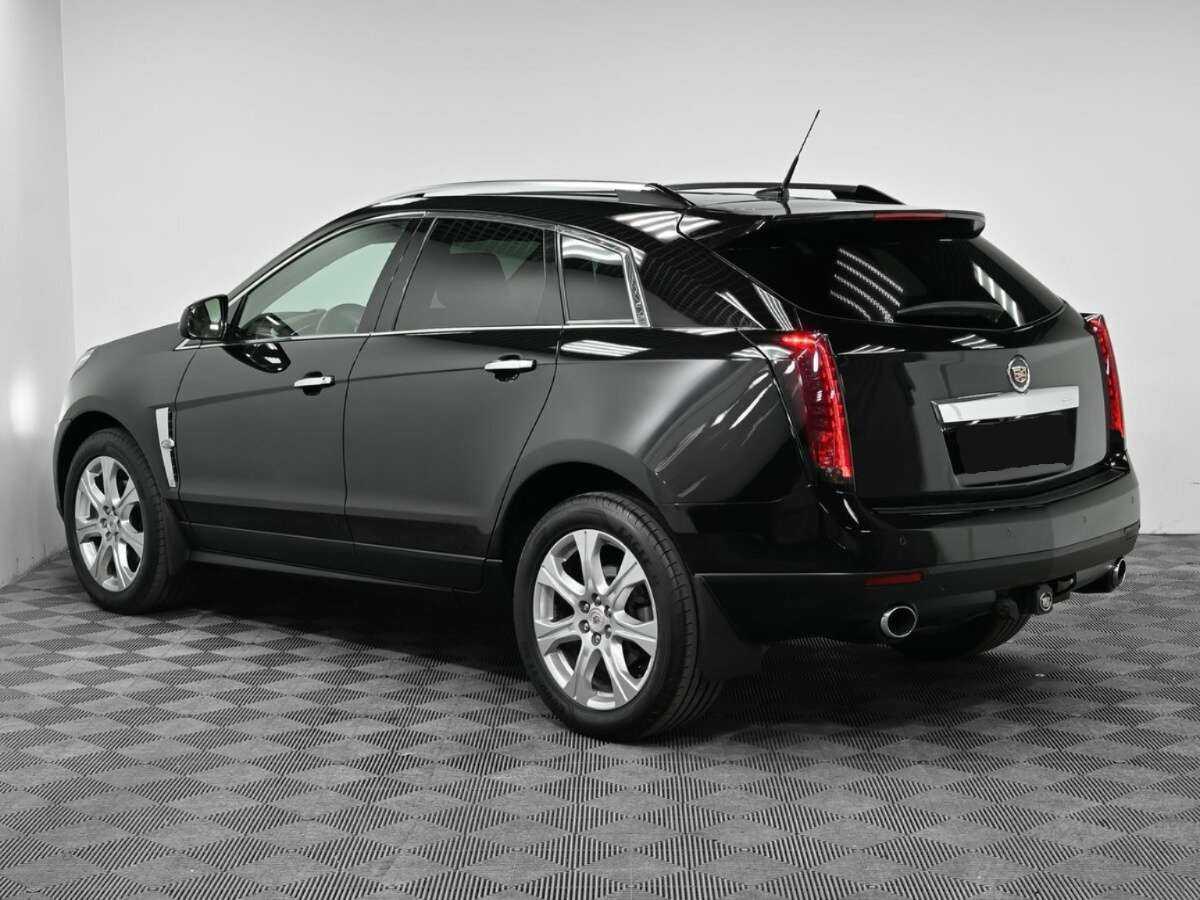 Cadillac SRX 2010 года с пробегом. Фото: #3