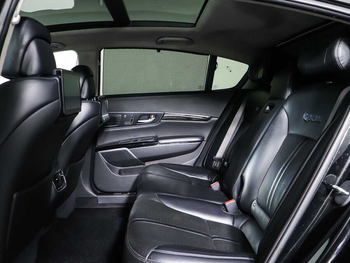 Kia Quoris 2015 года с пробегом. Фото: #6