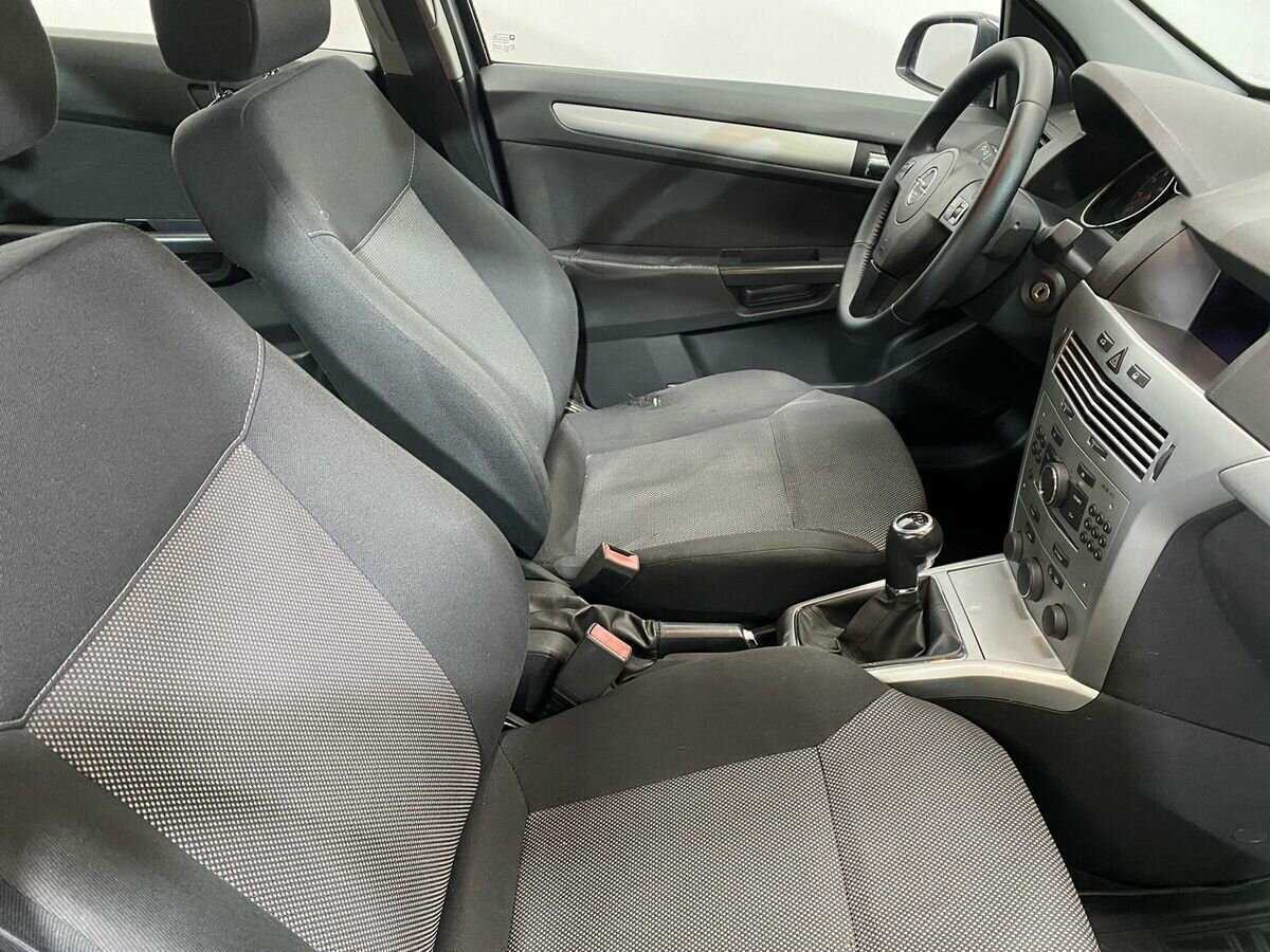 Opel Astra 2009 года с пробегом. Фото: #9