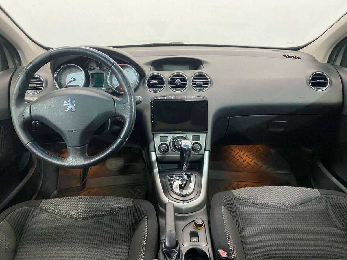 Peugeot 308 2008 года с пробегом. Фото: #8