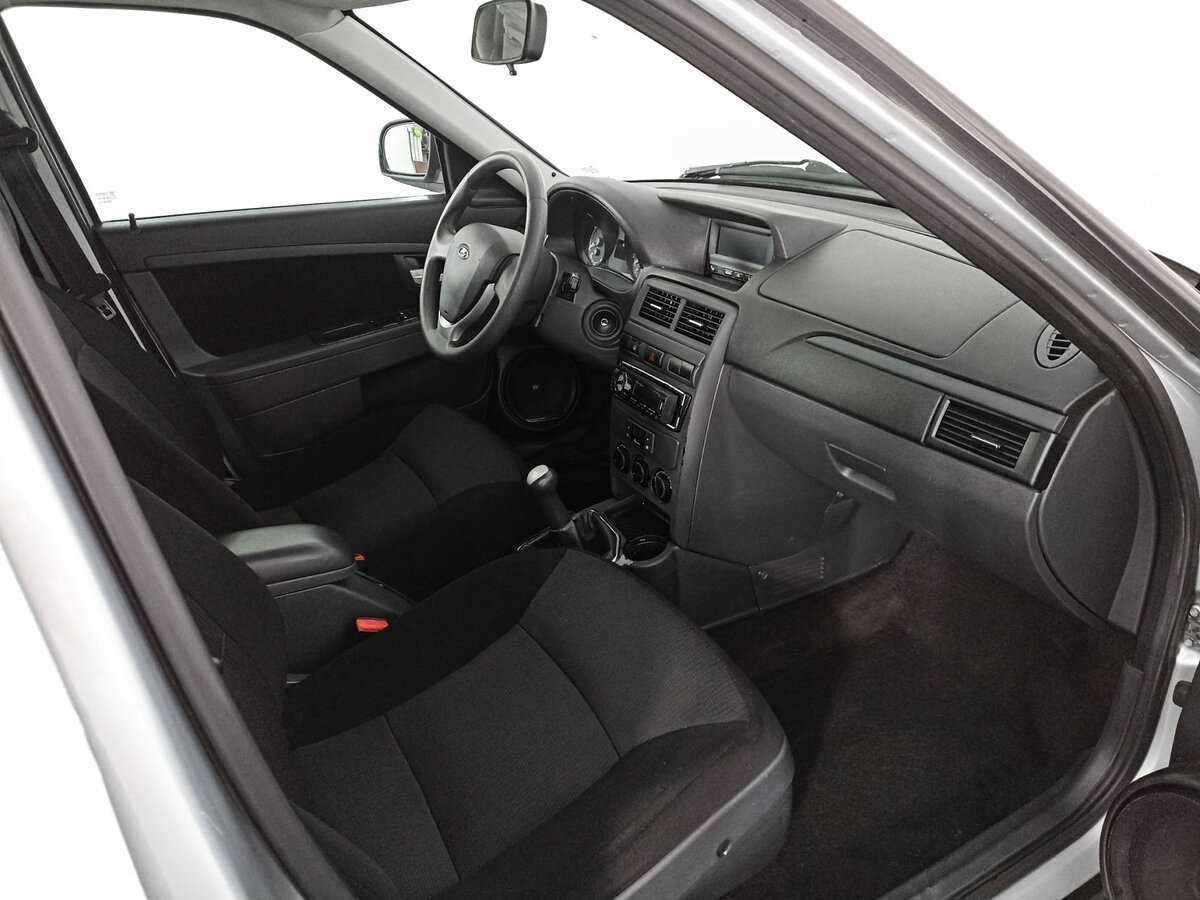 Lada (ВАЗ) Priora 2014 года с пробегом. Фото: #8