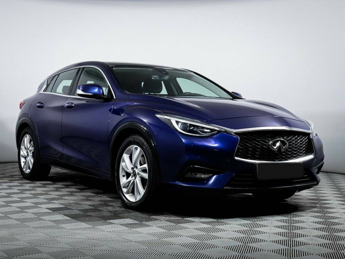 Infiniti Q30 2017 года с пробегом. Фото: #2
