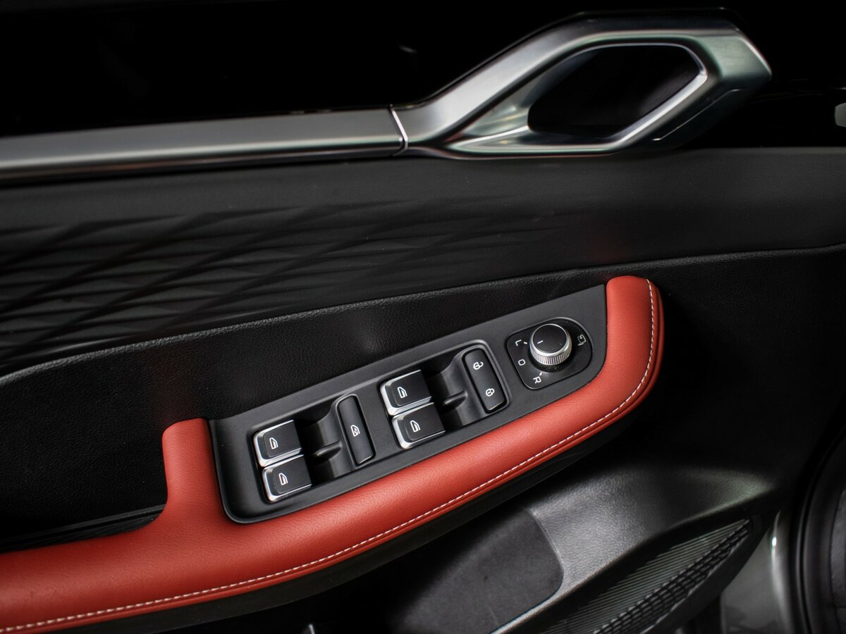 Geely Coolray 2023 года с пробегом. Фото: #15