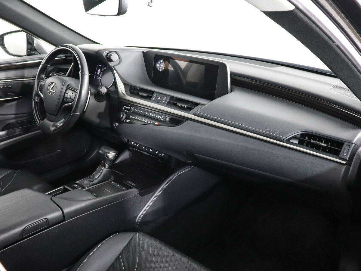 Lexus ES 2019 года с пробегом. Фото: #9