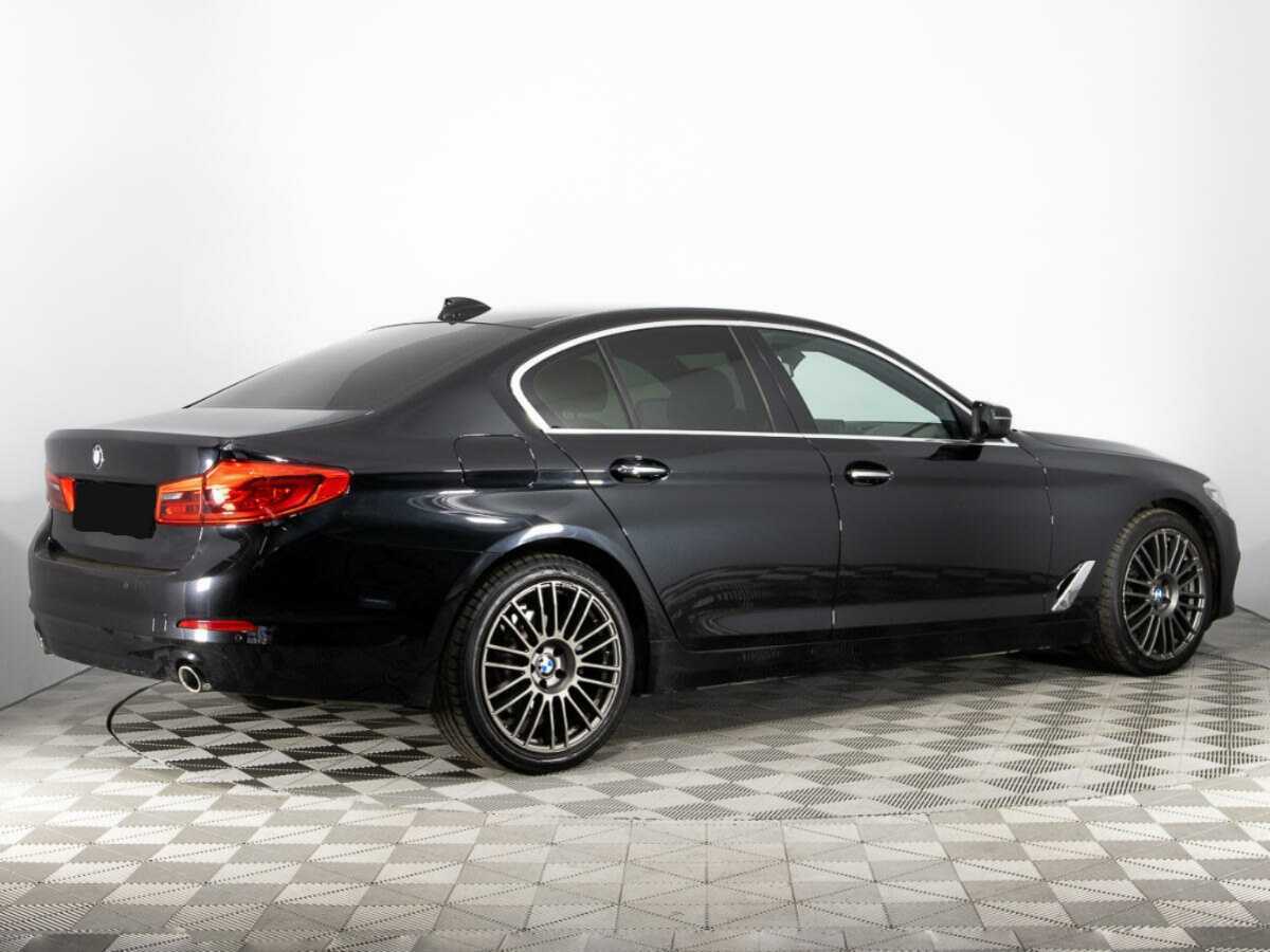 BMW 5 серии 2017 года с пробегом. Фото: #3
