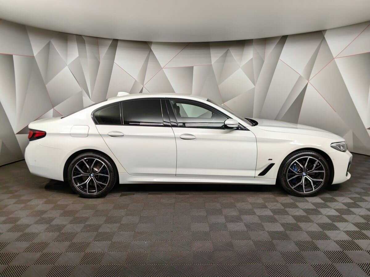 BMW 5 серии 2020 года с пробегом. Фото: #5