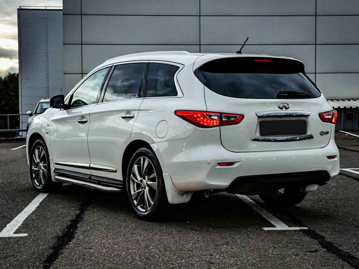 Infiniti QX60 2014 года с пробегом. Фото: #6