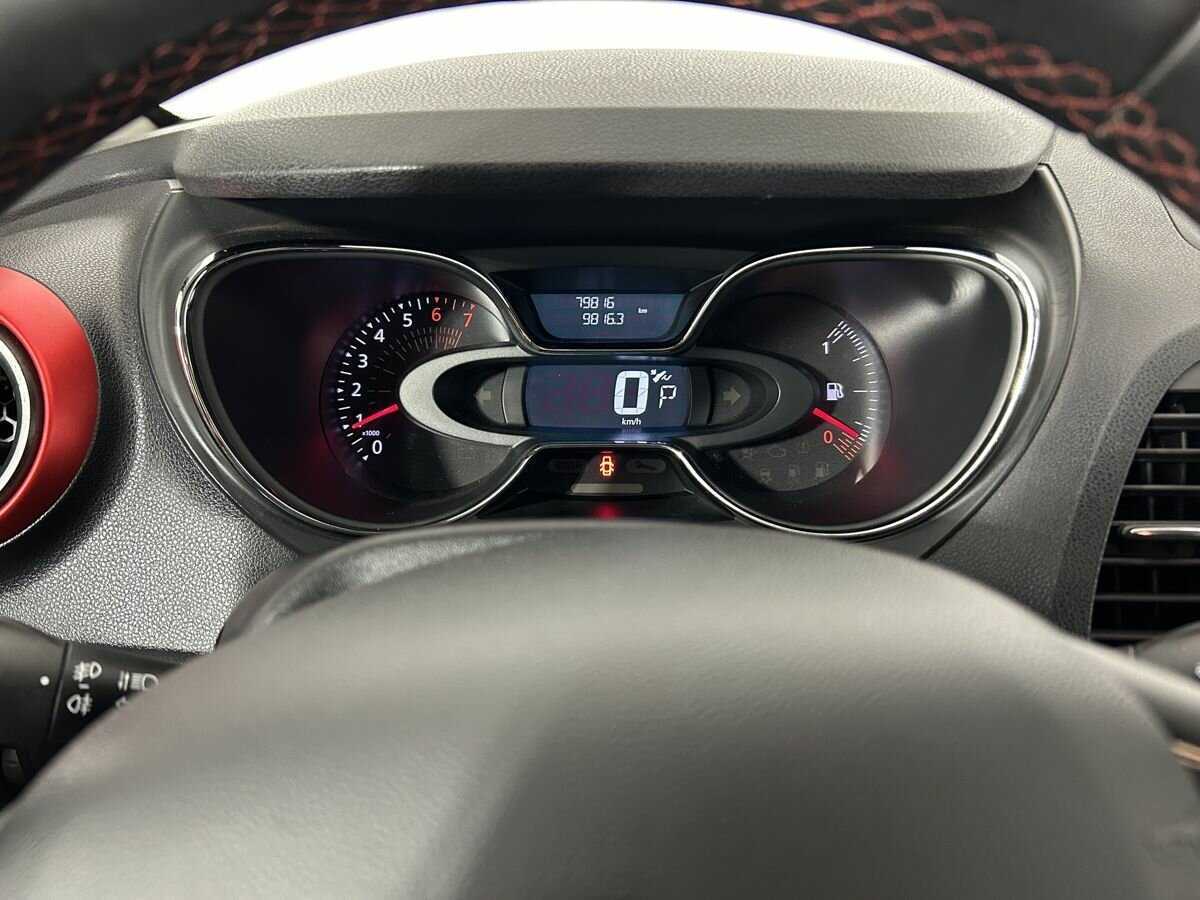 Renault Kaptur 2018 года с пробегом. Фото: #9