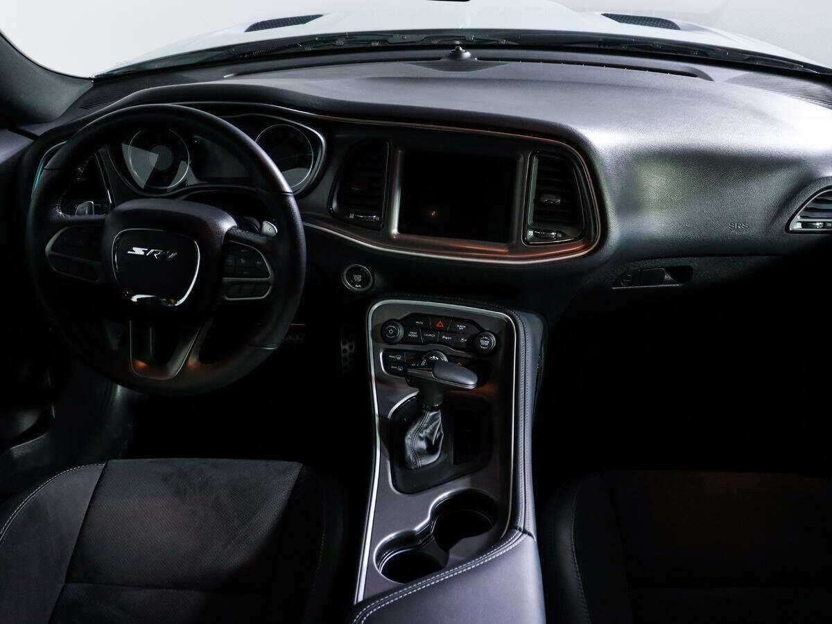 Dodge Challenger 2021 года с пробегом. Фото: #10