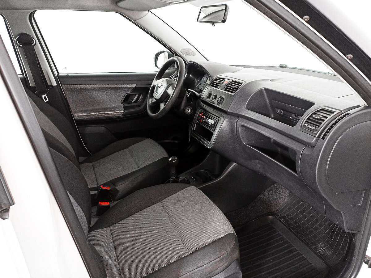 Skoda Fabia 2011 года с пробегом. Фото: #8