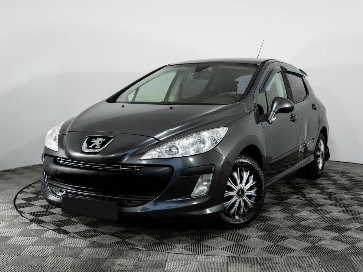 Peugeot 308 2008 года с пробегом. Посмотреть фото