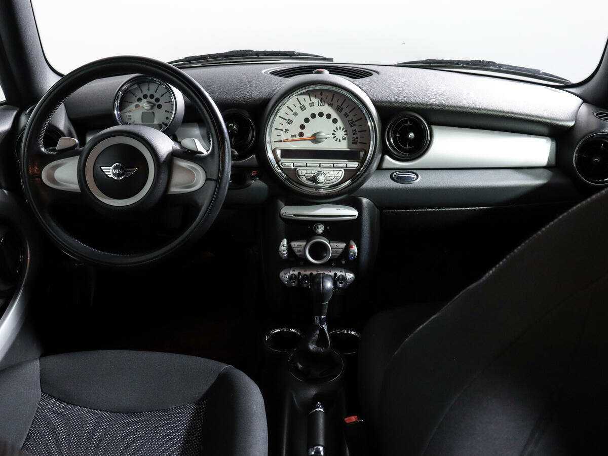 Mini Hatch 2008 года с пробегом. Фото: #9
