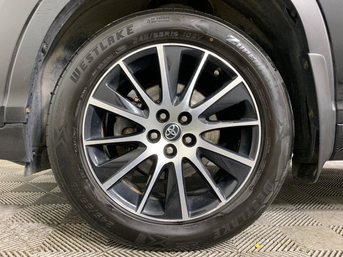 Toyota Highlander 2019 года с пробегом. Фото: #8