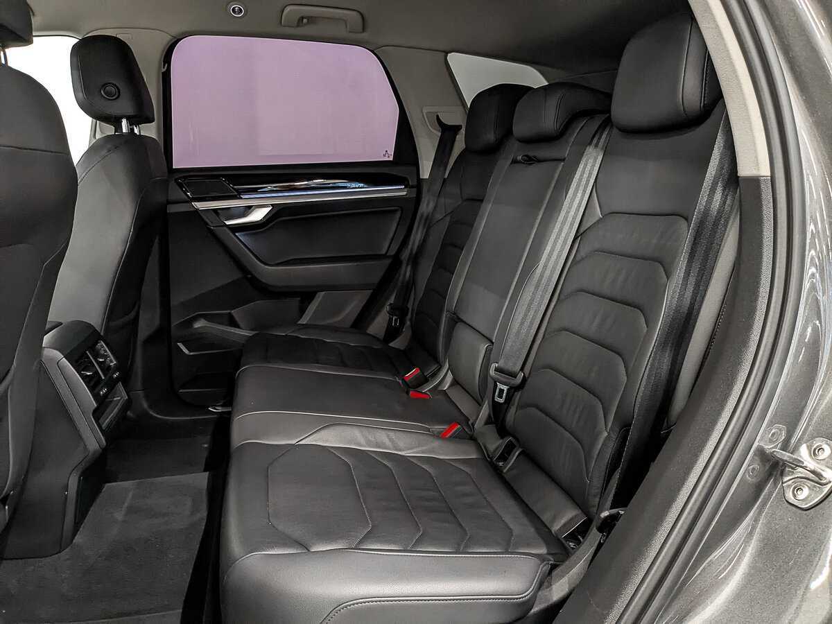 Volkswagen Touareg 2019 года с пробегом. Фото: #17