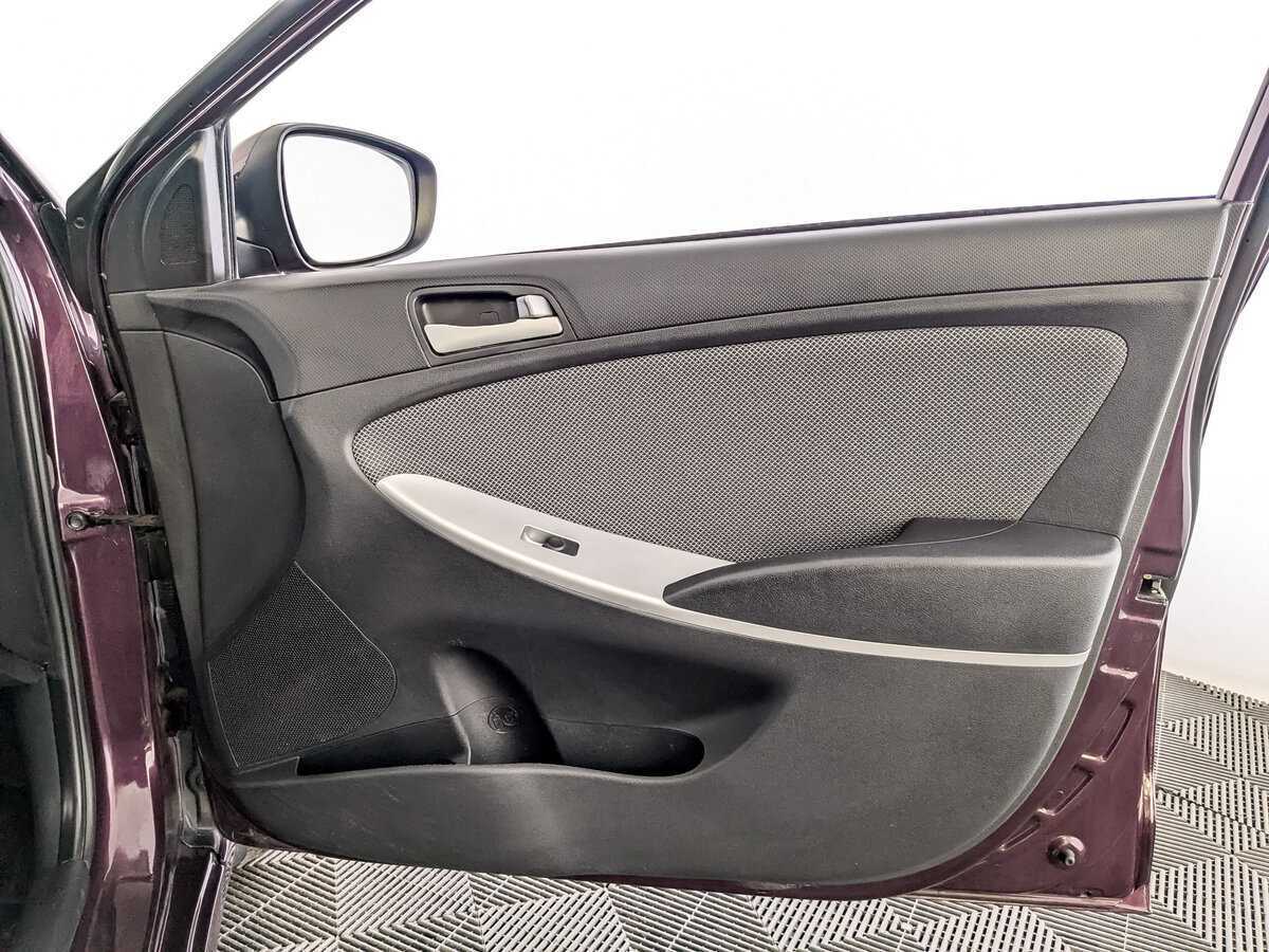 Hyundai Solaris 2012 года с пробегом. Фото: #19