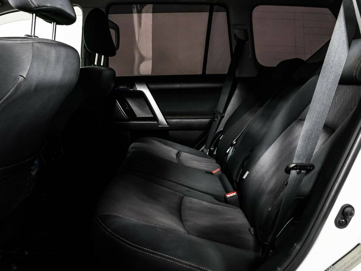 Toyota Land Cruiser Prado 2016 года с пробегом. Фото: #12