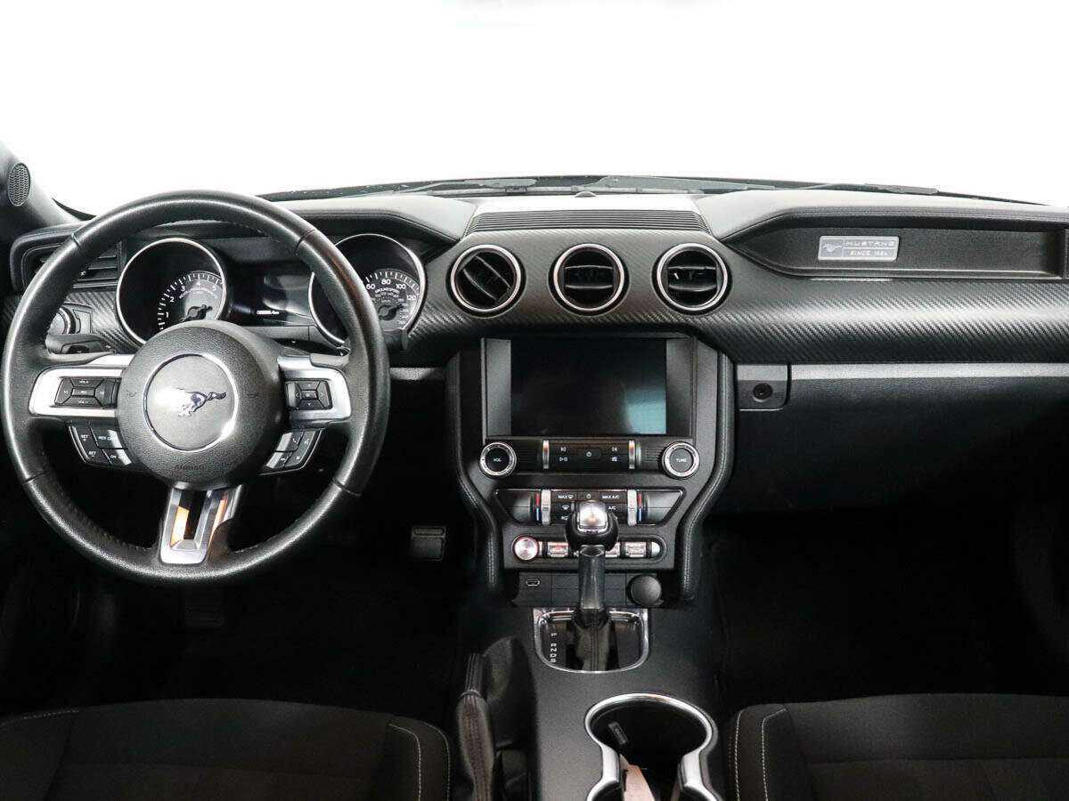Ford Mustang 2021 года с пробегом. Фото: #12