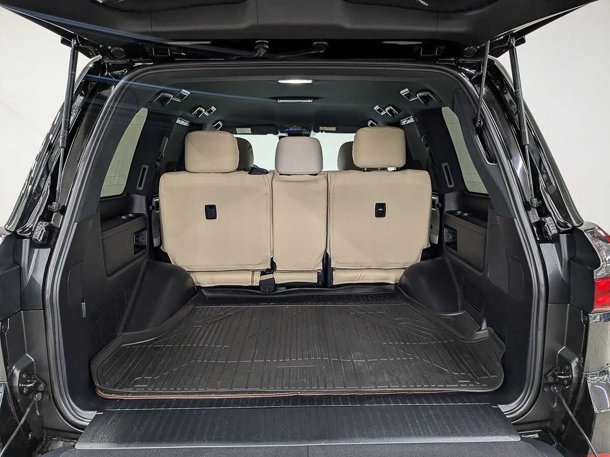 Lexus LX 2018 года с пробегом. Фото: #9