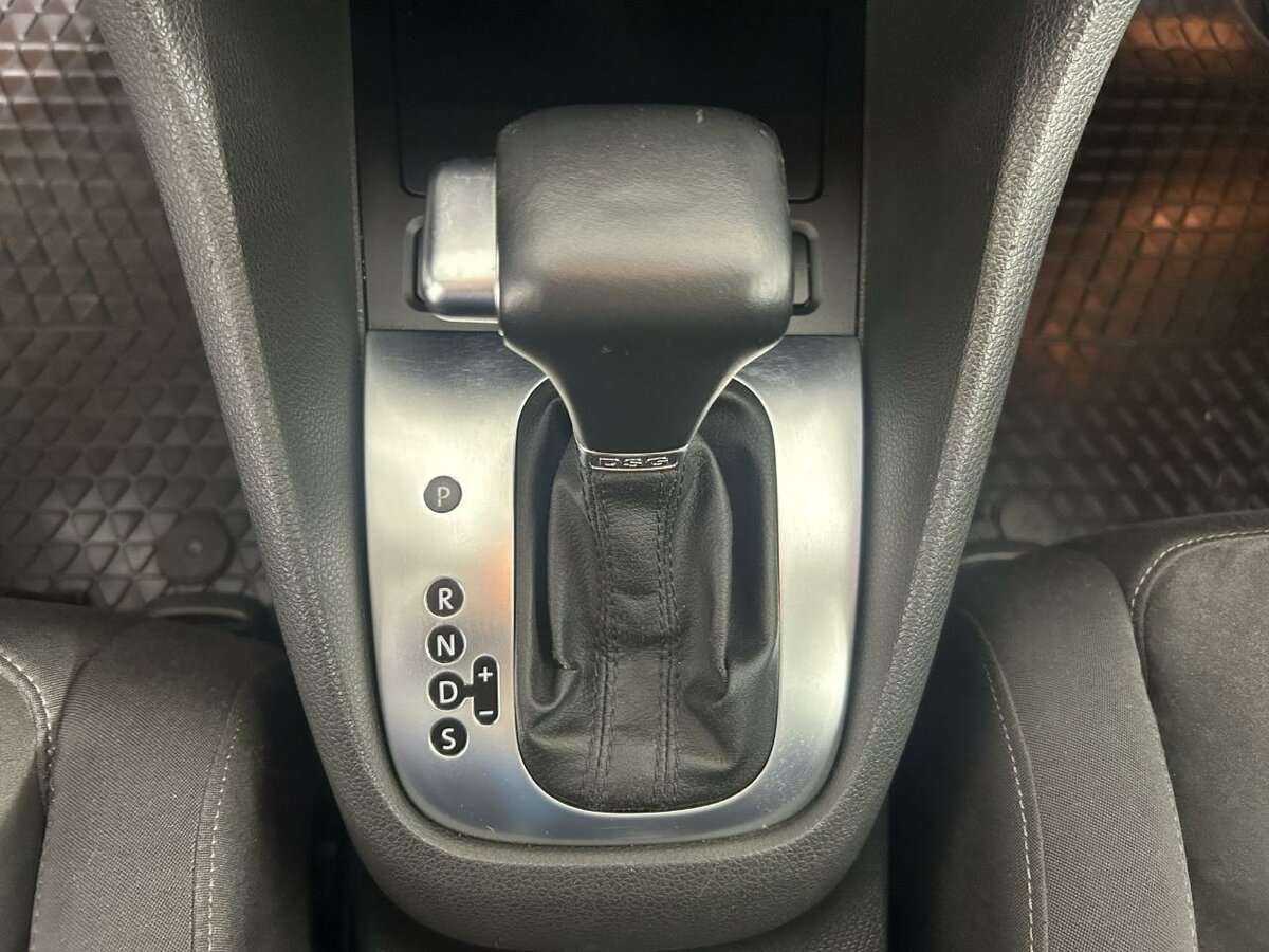 Volkswagen Golf 2010 года с пробегом. Фото: #11