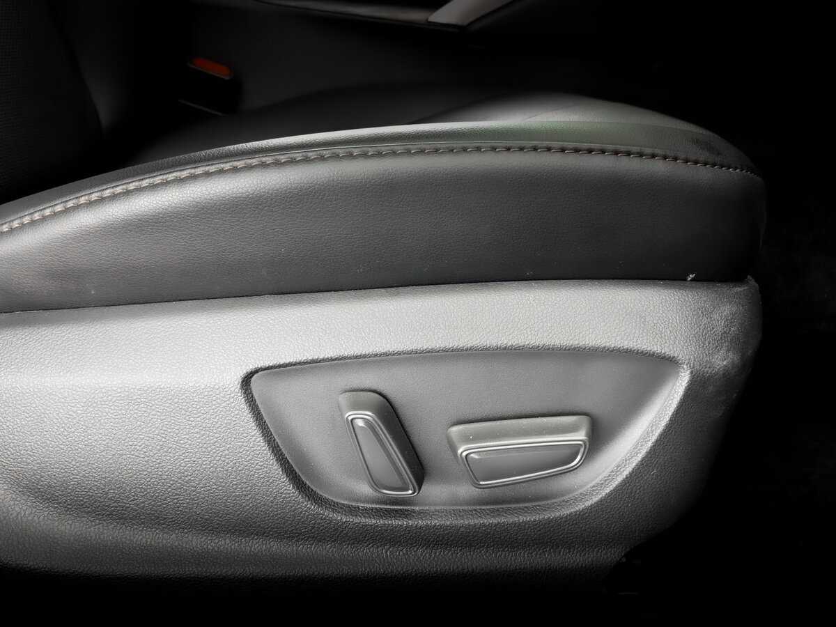 Toyota Camry 2023 года с пробегом. Фото: #20