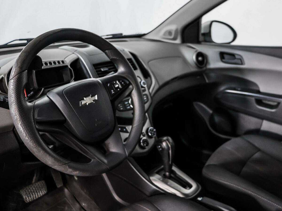 Chevrolet Aveo 2013 года с пробегом. Фото: #8